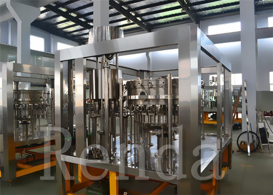 Carbonated Drink Filling Machine , Coca Cola Filling Machine For Gas Juice Water